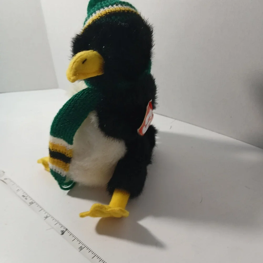 Ty 1993 Attic Treasure Waddlesworth The Penguin